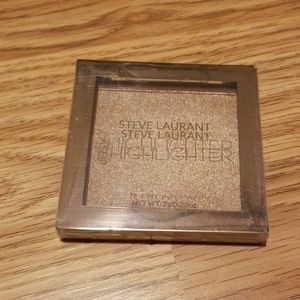 Steve Laurant Highlighter